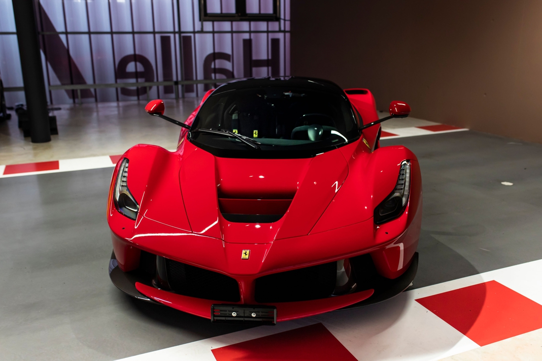 Феррари LAFERRARI 2021