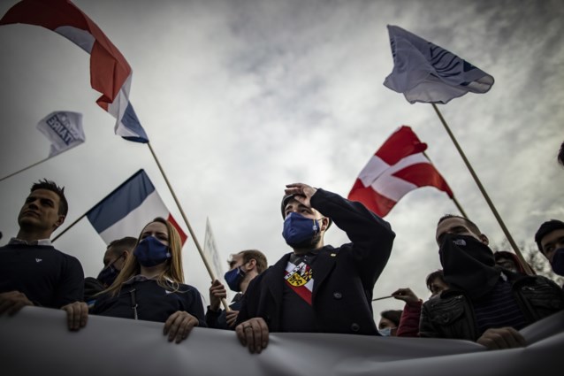Dries Van Langenhove negeert reisverbod en daagt op bij beto... - Het Nieuwsblad