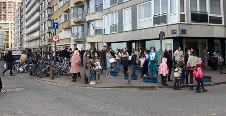 Daar is de lente en ook de drukte: politie vraagt om niet meer naar Oostende te rijden, code oranje in Gent, zoos volgeboekt