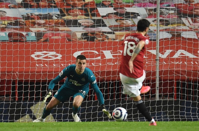 Manchester United boekt dankzij alweer beslissende Bruno Fernandes makkelijke zege tegen laagvlieger Newcastle
