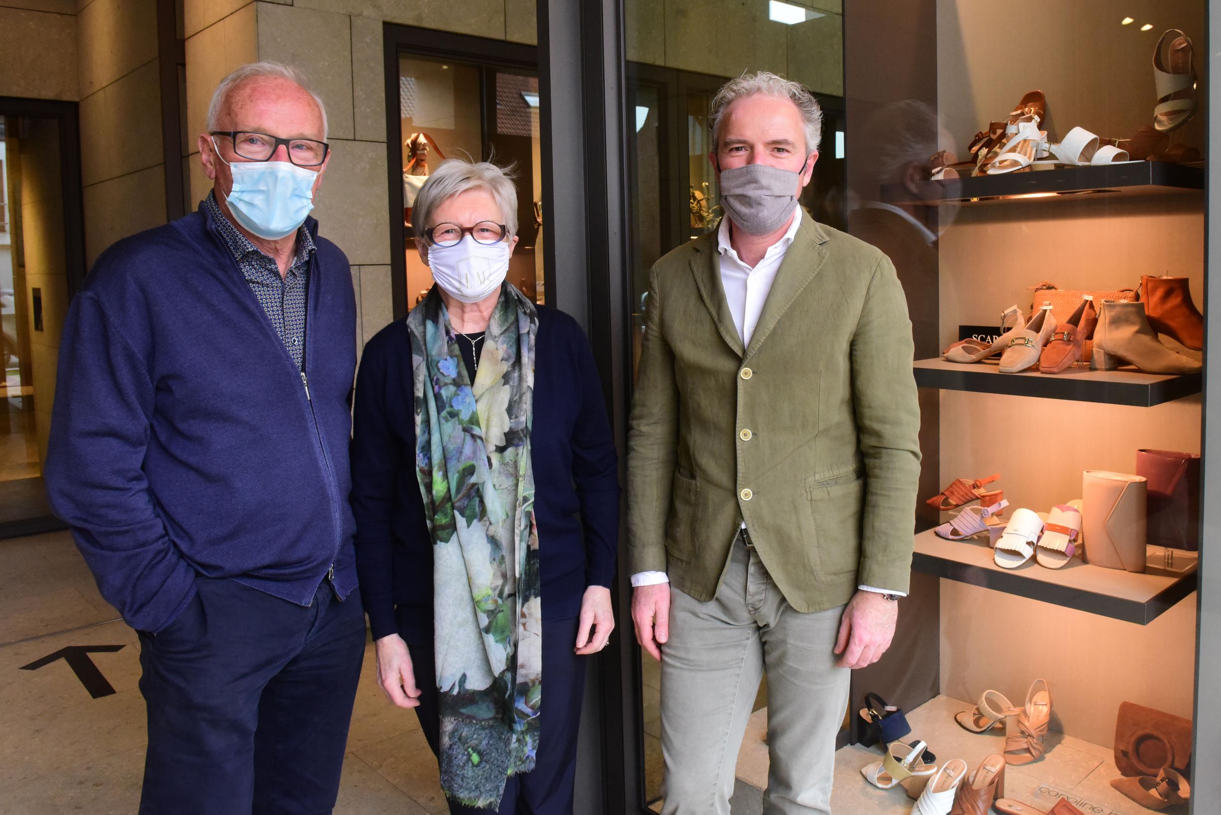 Verplaatsing ruimte welzijn 75 jaar geleden verkochten Albert en Yvonne Van Loock hun eerste schoenen  (Zandhoven) | Het Nieuwsblad Mobile