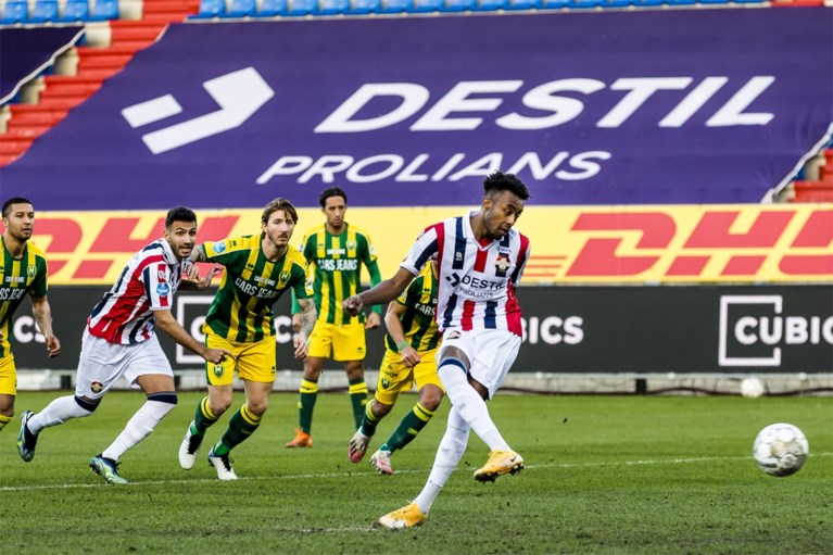 Mike Trésor scoort voor Willem II in degradatieduel Eredivisie