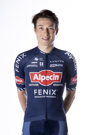 Geen Mathieu van der Poel, maar toch is Alpecin-Fenix klaar voor Omloop: “De Bondt wil schitteren, Philipsen sparen voor spurt”