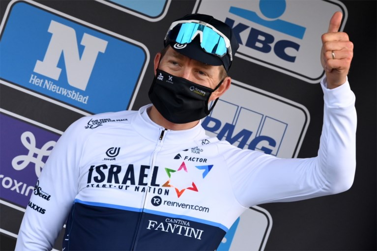 Sep Vanmarcke valt meteen in Omloop Het Nieuwsblad, maar wordt toch nog derde: “Die valpartijen zijn altijd mijn deel”