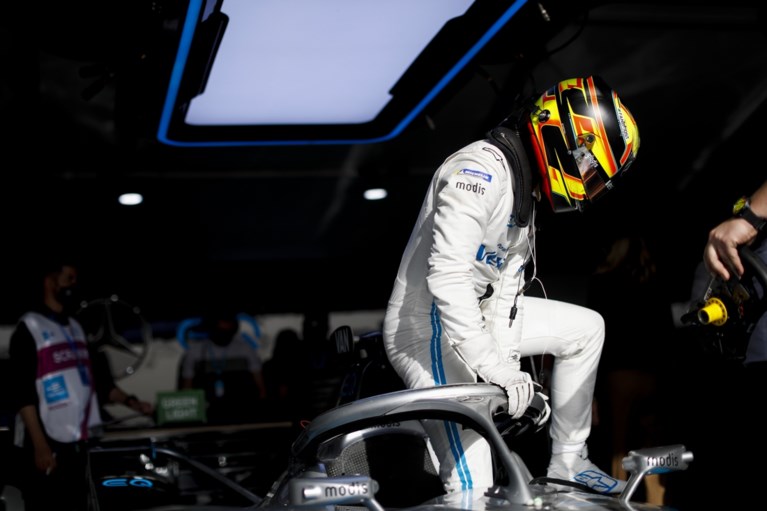 Formule E-race in Saudi-Arabië met Stoffel Vandoorne opgeschrikt door raketaanval