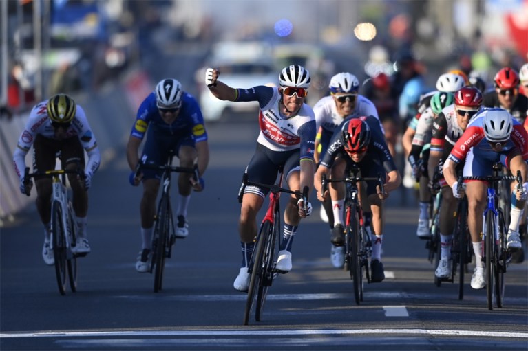 Mads Pedersen (Trek-Segafredo) sprint het snelst en wint Kuurne-Brussel-Kuurne