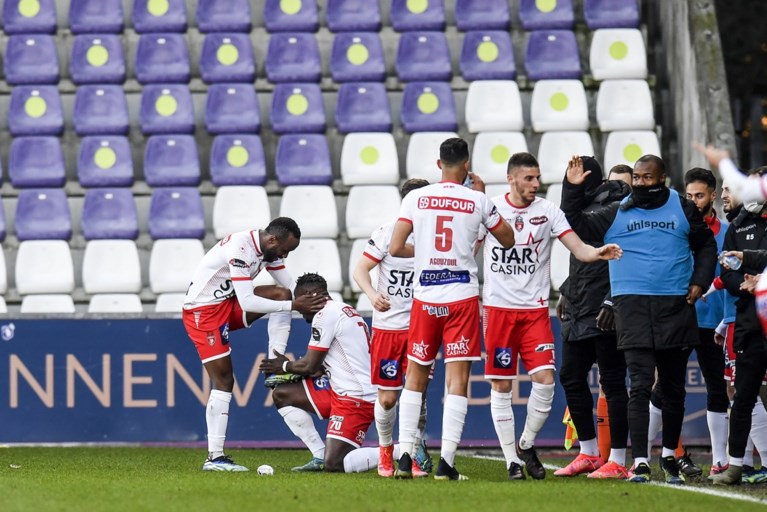 Beerschot sleept na spectaculair slot punt uit de brand tegen laagvlieger Moeskroen