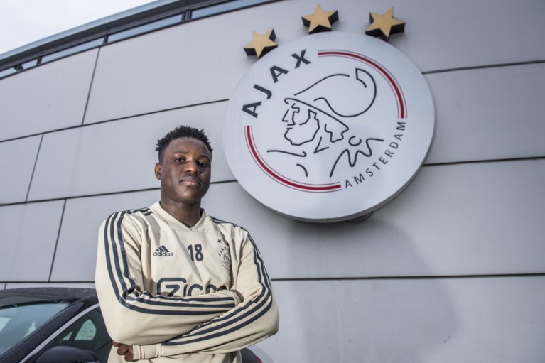 De man van 10 miljoen van KV Mechelen kan het nog: Hassane Bandé scoort drie jaar na datum (en haalt uit naar Ajax)