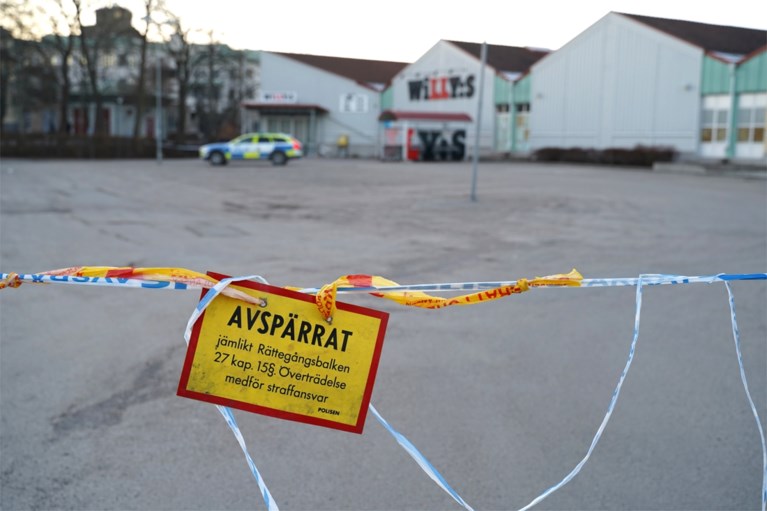 Zweedse politie schiet man neer die zeven mensen neerstak: dader niet meer van terreur verdacht