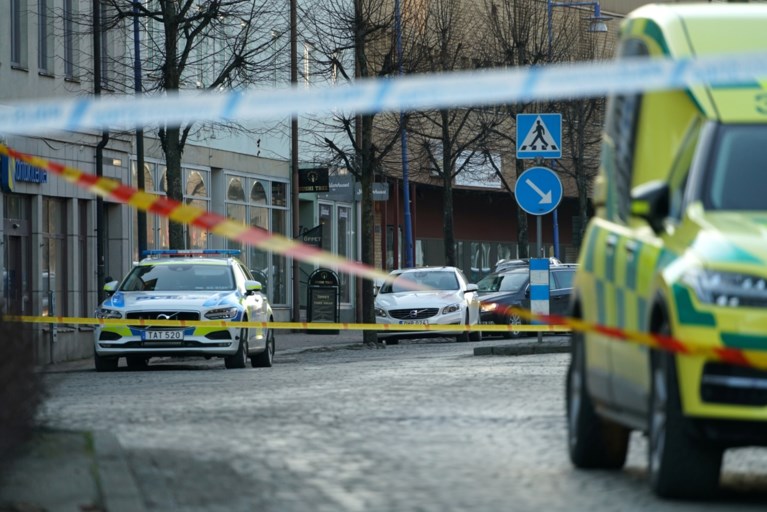 Zweedse politie schiet man neer die zeven mensen neerstak: dader niet meer van terreur verdacht