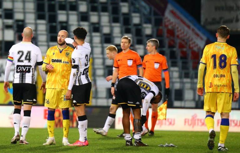 Desolate draw between Charleroi and STVV does not yield any goals, Carolos may forget play-off 1