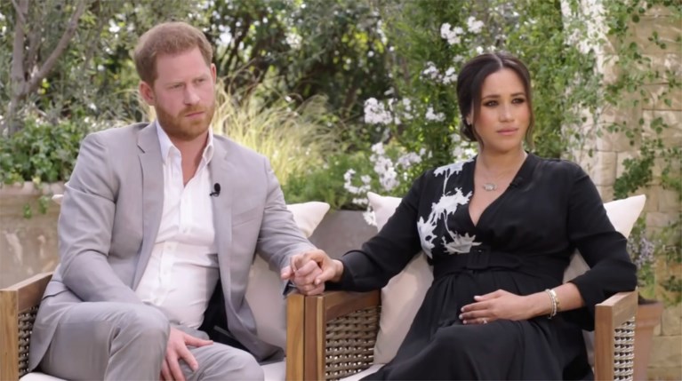 Tv-echtgenoot van Meghan Markle haalt hard uit naar Brits koningshuis: “Obsceen, hoe ze haar beschuldigen”