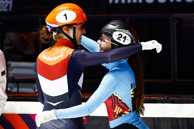 Shorttrackster Hanne Desmet kijkt na WK-zilver al uit naar Winterspelen: “Mannen zijn cooler dan vrouwen. Helaas.”