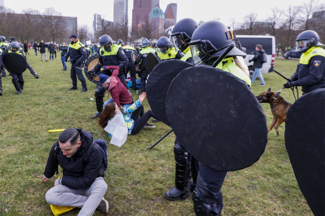 20 arrests after riots at corona demonstration in The Hague: pol …