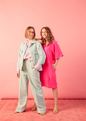 Deze tweelingzusjes kregen een make-over: “Zien we er niet schattig uit?”