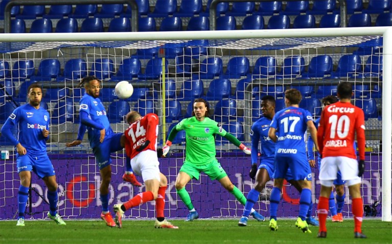 Spectacle ends in a fair draw (2-2), Genk and Standard, however, do not make much progress with a point
