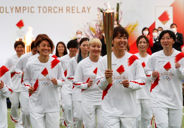 Olympische Spelen Tokio: fakkeltocht olympische vlam gestart in Fukushima