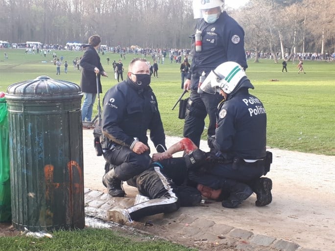 Aprilgrap ‘La Boum’ loopt uit de hand in Ter Kamerenbos: zeker 34 gewonden, 22 arrestaties