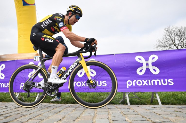 Wout van Aert kon Van der Poel en Asgreen niet volgen in Ronde van Vlaanderen: “Dit moet even bezinken”