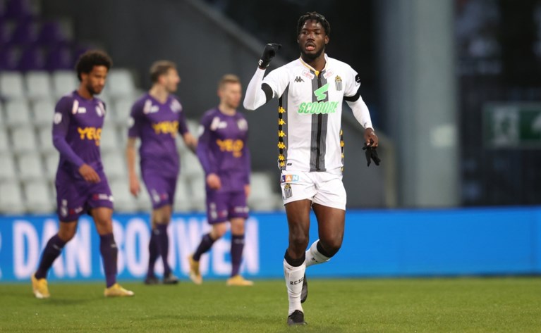 Beerschot pakt in extremis drie punten tegen Charleroi en mag nog steeds dromen van play-off 1