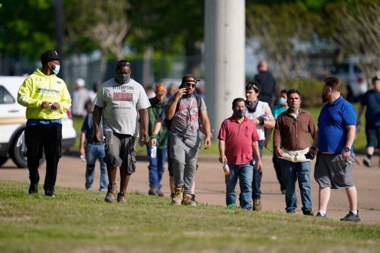 Eén dode en zes gewonden, onder wie agent, bij schietpartij in Texas