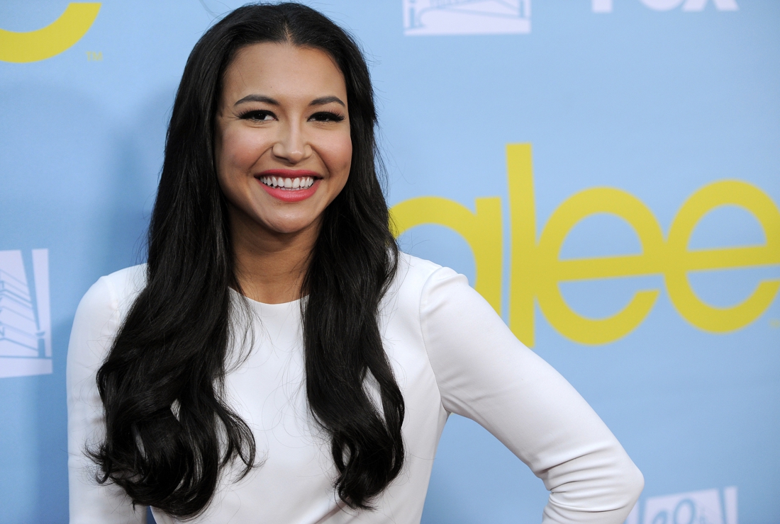 Cast by Glee and Demi Lovato pay tribute to Naya Rivera