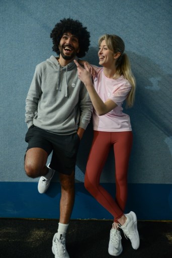 Stijlvol op het padelterrein met dit Belgische merk