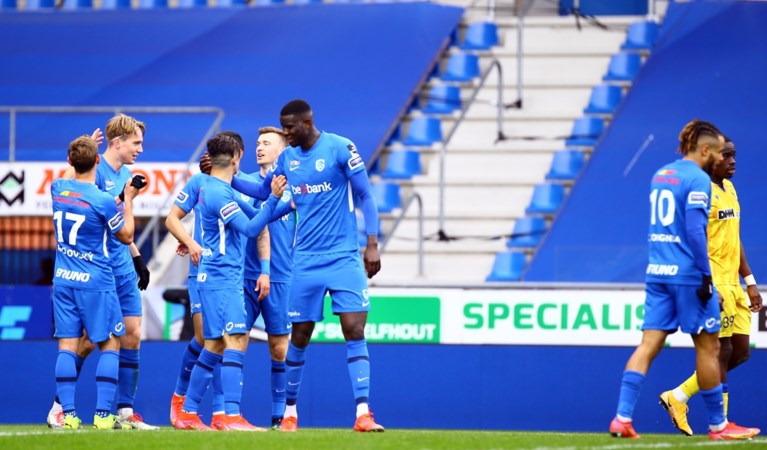KRC Genk steekt ticket voor Play-off 1 op zak na overtuigende derbyzege tegen STVV