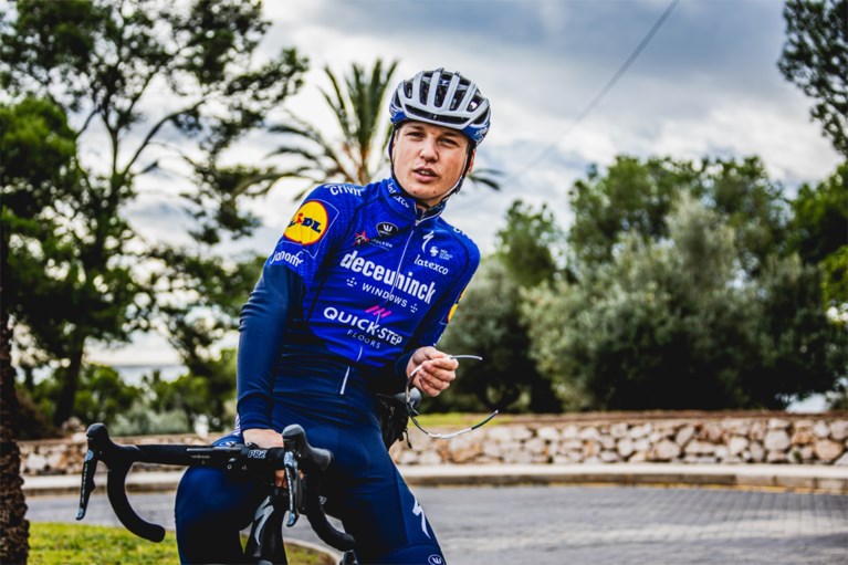 Julian Alaphilippe verwacht een nog nerveuzere Amstel Gold Race: “Mijn favorieten? Wout van Aert en Tom Pidcock”