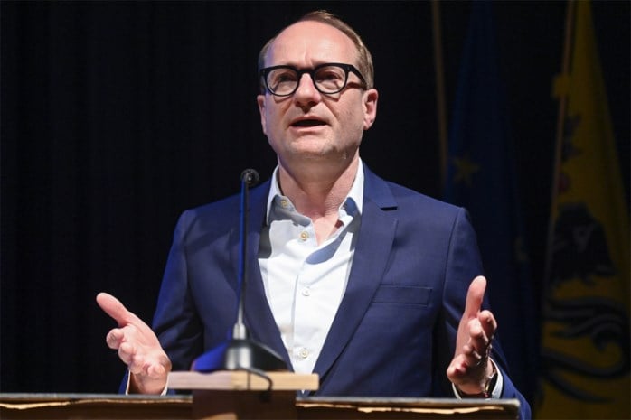 Ben Weyts, Minister van Sport: "Medaille van Nina Derwael ...