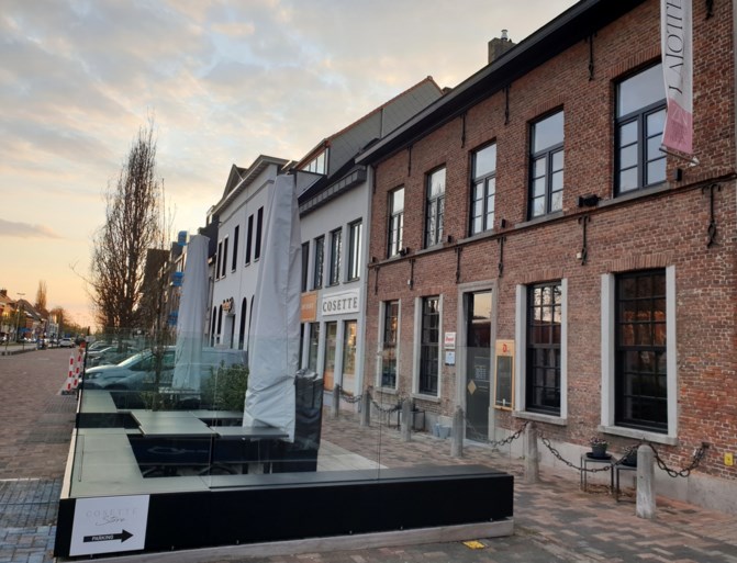 Pintje op 8 mei in Lochristi? Van ‘pure Kafka’ tot ‘we overkappen alles’