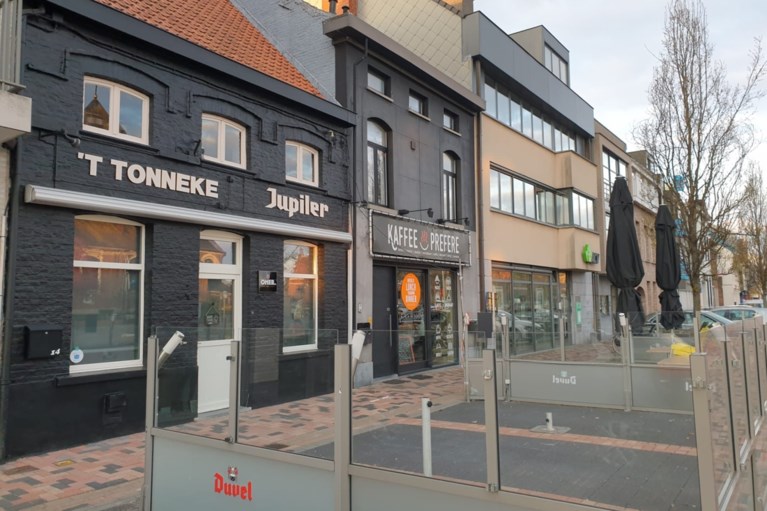 Pintje op 8 mei in Lochristi? Van ‘pure Kafka’ tot ‘we overkappen alles’