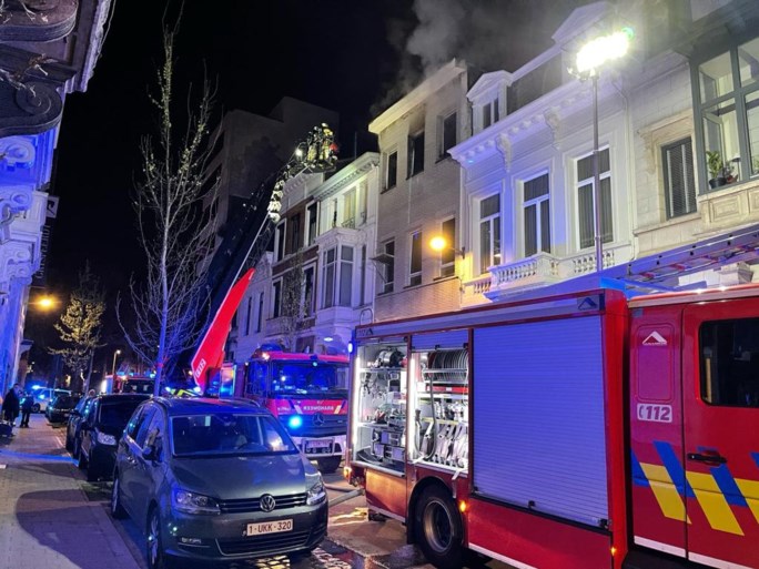 Vrouw (85) komt om het leven bij zware brand