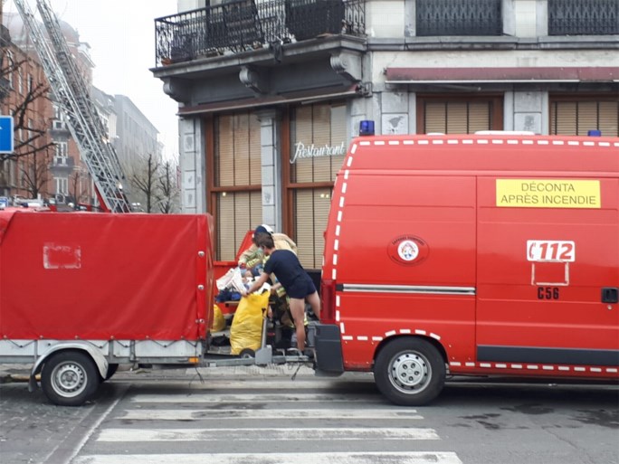 Zware brand in Anderlecht: lichaam aangetroffen in huis - vier personen, onder wie kind, vechten nog voor hun leven