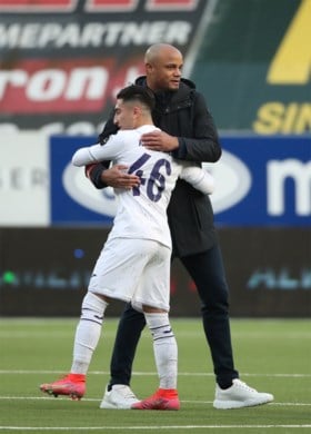 Jaar van ups en downs (bis): de tien voornaamste pieken en dalen in het seizoen van Anderlecht<BR />