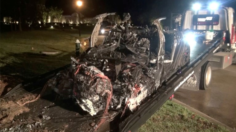 Elon Musk: “Automatische piloot stond niet aan tijdens dodelijk ongeval”, politie plant huiszoeking bij Tesla