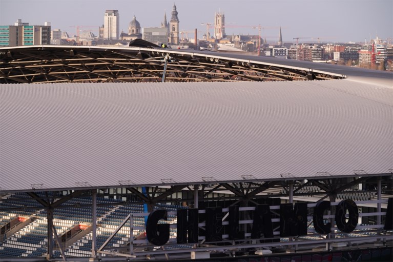 Ghelamco Arena gaat zelf elektriciteit opwekken: stroom wordt in stadion gebruikt