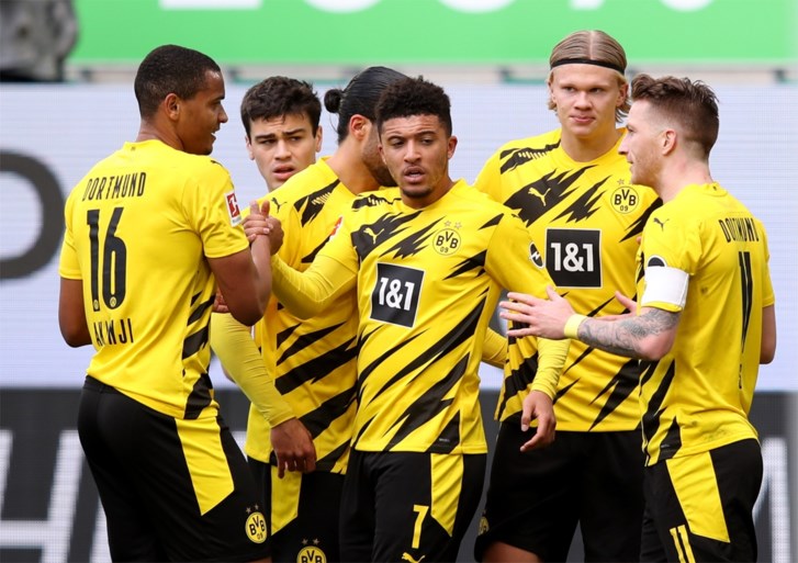 Zwak Bayern moet titelfeest nog even uitstellen na 2-1-nederlaag bij Mainz, Dortmund wint belangrijk duel in Wolfsburg