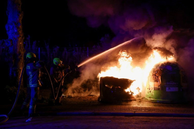 Manifestaties in Berlijn draaien uit op geweld tegen de politie: 240 arrestaties