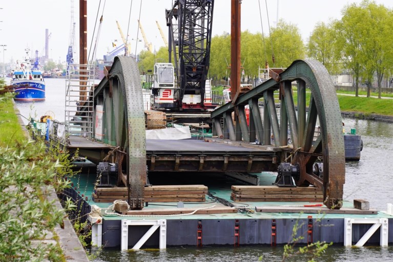 Nog eventjes geduld: na half jaar files is Meulestedebrug bijna hersteld