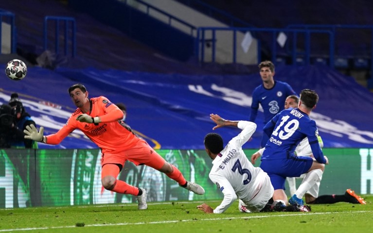 Geen Belgische droomfinale: Chelsea kegelt onzichtbare Eden Hazard en sterke Thibaut Courtois uit Champions League