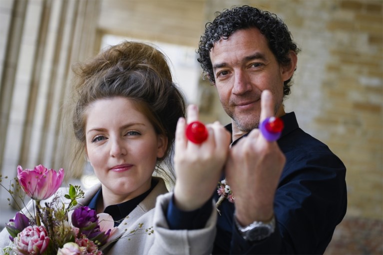 Lize Spit ‘getrouwd’ voor de literatuur: “De liefde kent geen taalgrens”