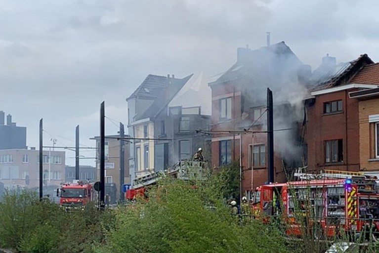 Uitslaande woningbrand aan Muide: veel rook, brandweer snel ter plaatse
