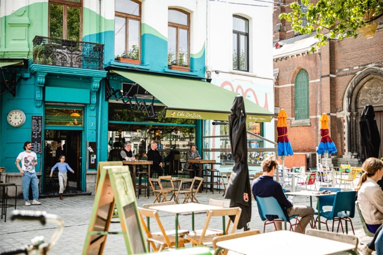 Café Zeezicht, de pechvogel van het weekend kan dan toch openen: “Er komen weer frisse pintjes uit de tap”