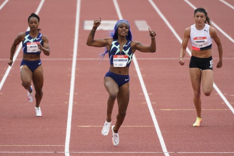 Flamboyante Amerikaanse sprintster doet alarmbellen afgaan met fantastische tijden op 100 meter: “Ik wil geschiedenis schrijven”