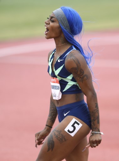 Flamboyante Amerikaanse sprintster doet alarmbellen afgaan met fantastische tijden op 100 meter: “Ik wil geschiedenis schrijven”