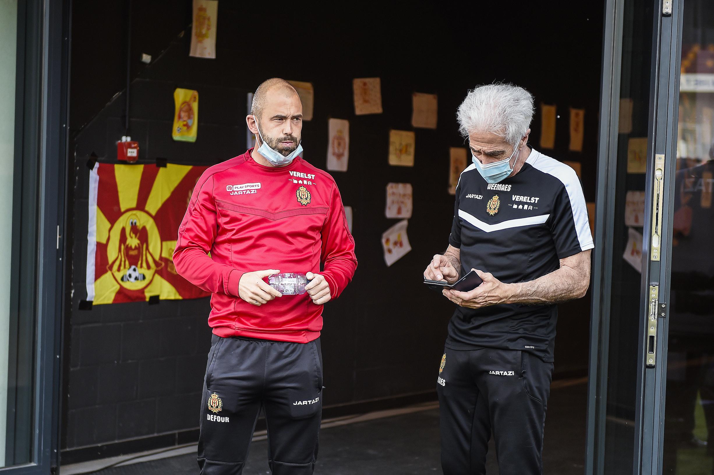 Steven Defour stopt per direct als voetballer en is al aan de slag als  coach bij KV Mechelen: “Meteen knop omgedraaid” | Het Nieuwsblad Mobile