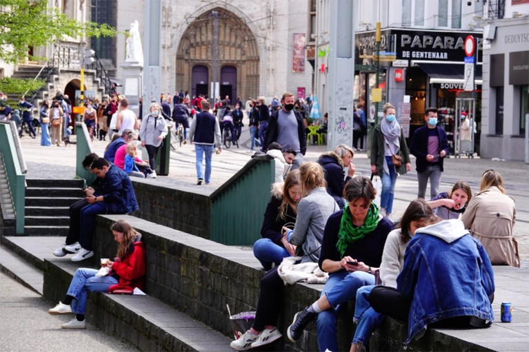 ‘Code rood’ in centrum Gent: drukste dag sinds het uitbreken van de coronacrisis