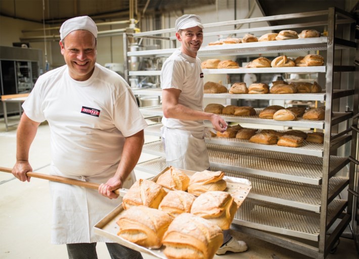 Bakkerij Aernoudt trakteert op gratis koffiekoeken en pistolets voor winkel nummer 29