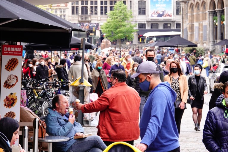 ‘Code rood’ in centrum Gent: drukste dag sinds het uitbreken van de coronacrisis